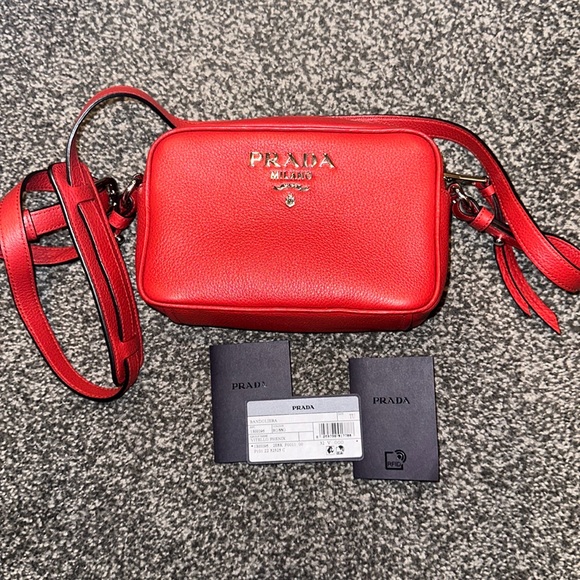 New Prada Vitello Phenix mini camera bag in Rosso. - Picture 1 of 5